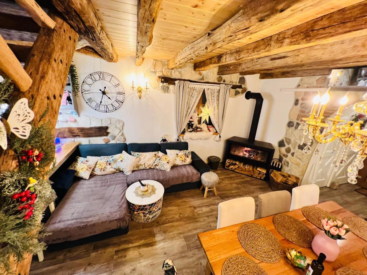 Kuca Za Odmor Carolija Villa Jastrebarsko Bagian luar foto